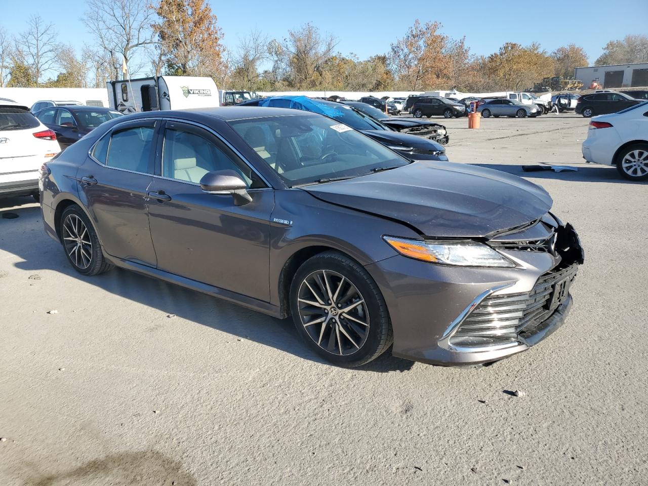 TOYOTA CAMRY XLE