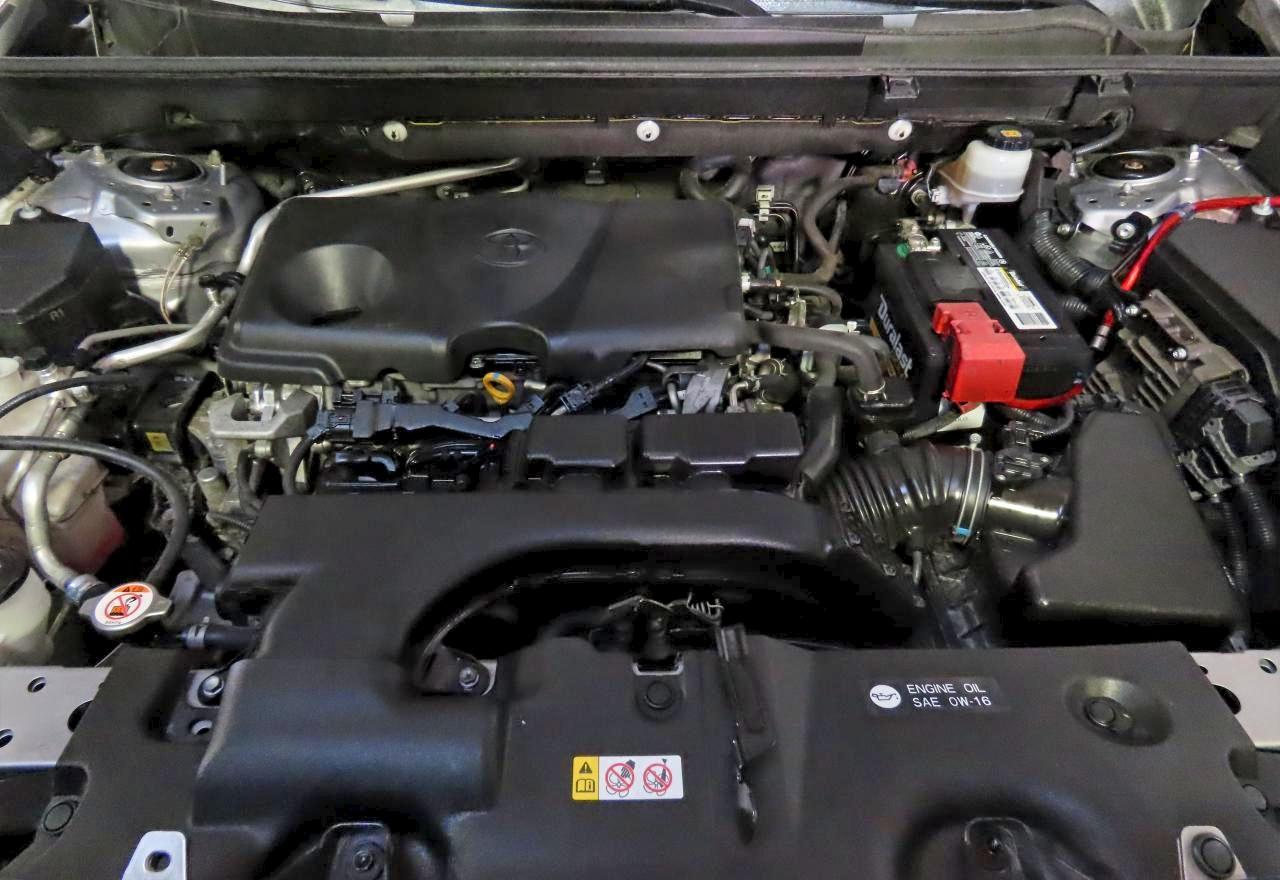 Lot #3304025543 2019 TOYOTA RAV4 XLE