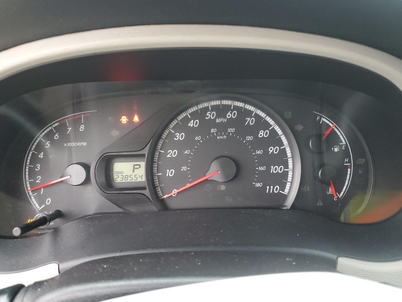 Lot #3298108128 2011 TOYOTA SIENNA LE