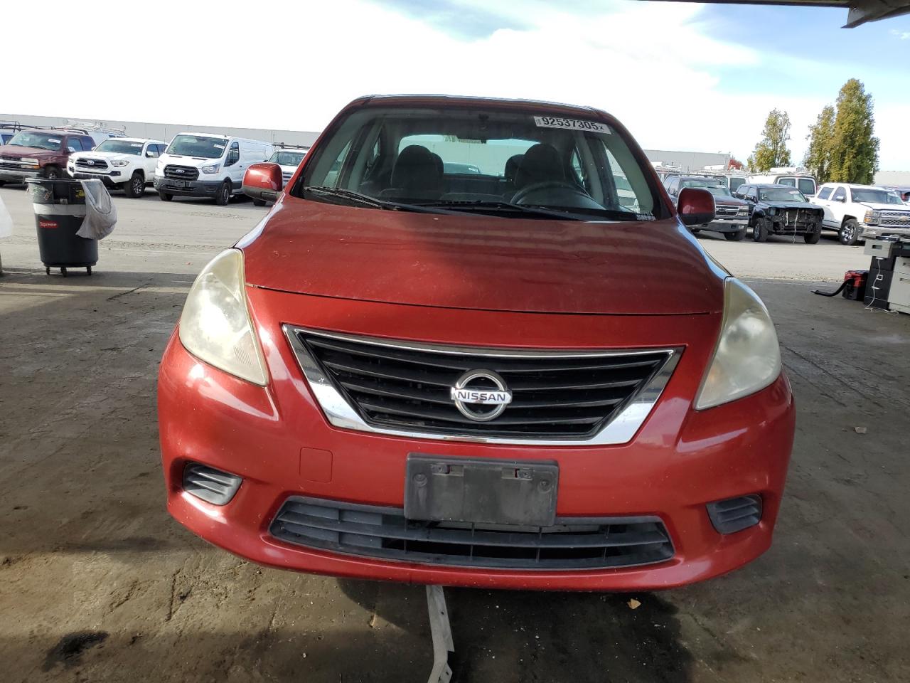 NISSAN VERSA S