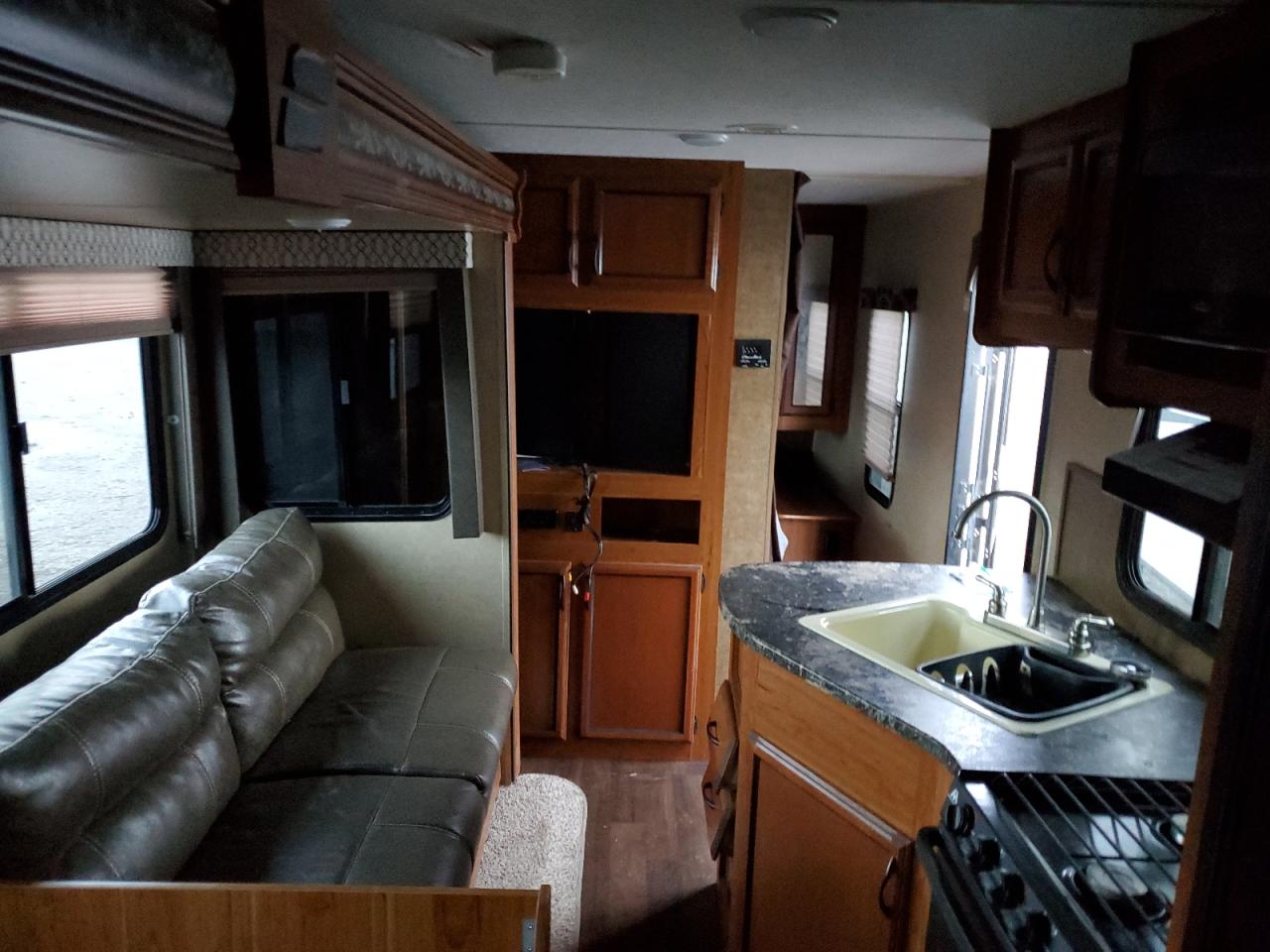 Lot #3317087988 2016 STARCRAFT CAMP TRAIL