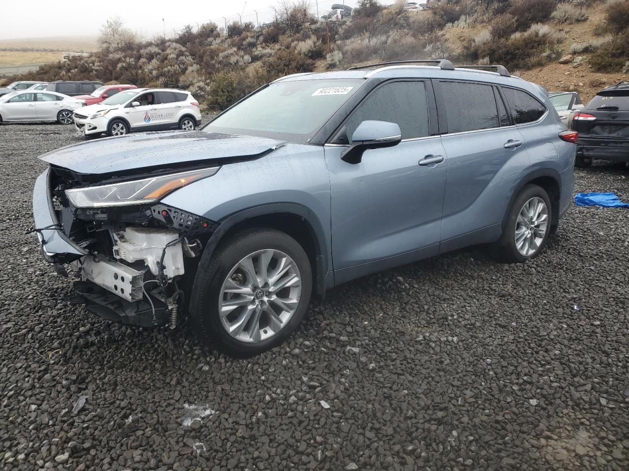 TOYOTA HIGHLANDER LIMITED