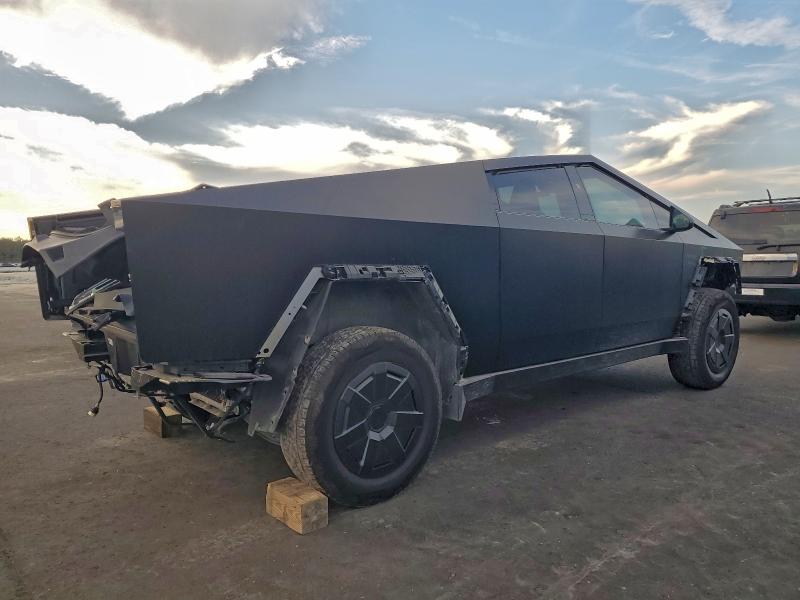 2024 TESLA CYBERTRUCK #3297963793