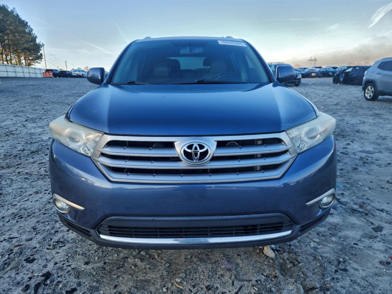 TOYOTA HIGHLANDER BASE