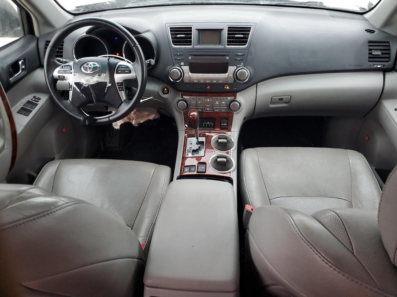 TOYOTA HIGHLANDER LIMITED