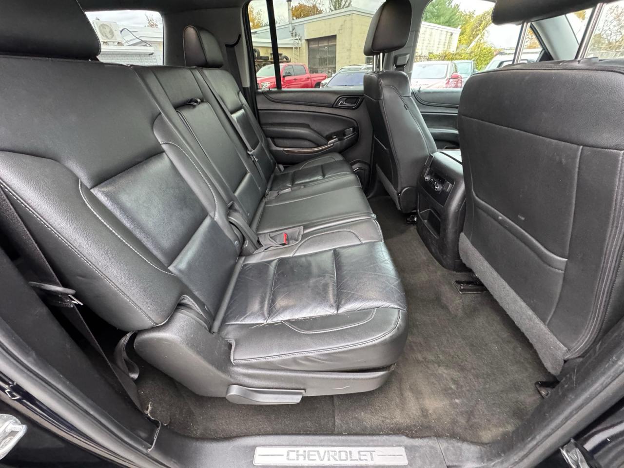 CHEVROLET SUBURBAN C1500 LT