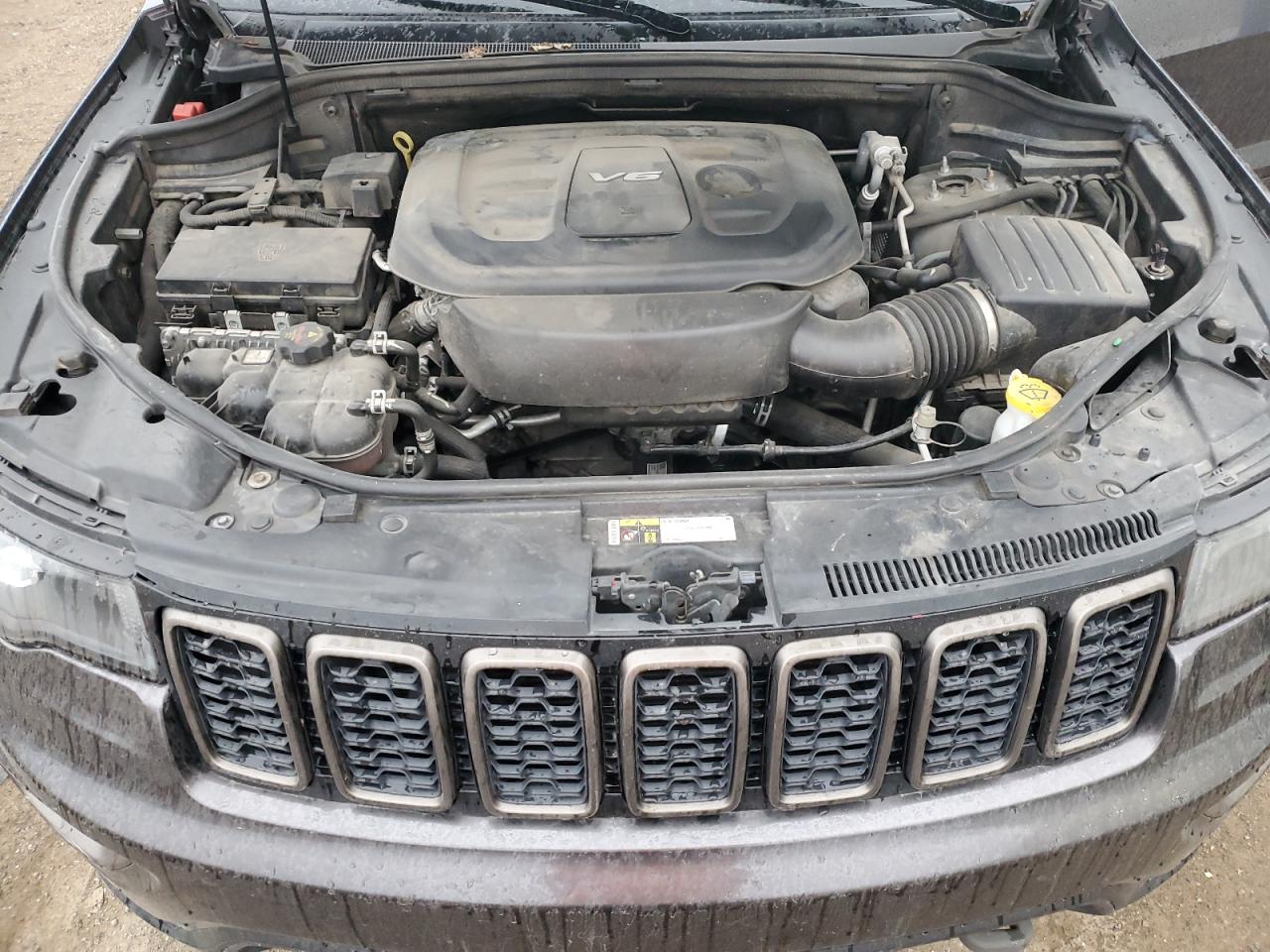 JEEP GRAND CHEROKEE LAREDO