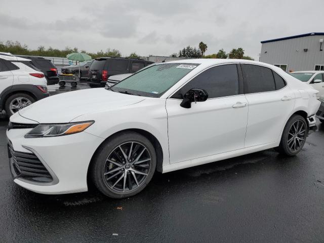 Global Auto Auctions: 2022 TOYOTA CAMRY LE