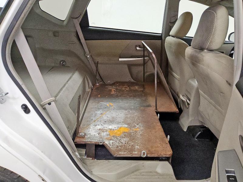 2014 TOYOTA PRIUS V #3296356114