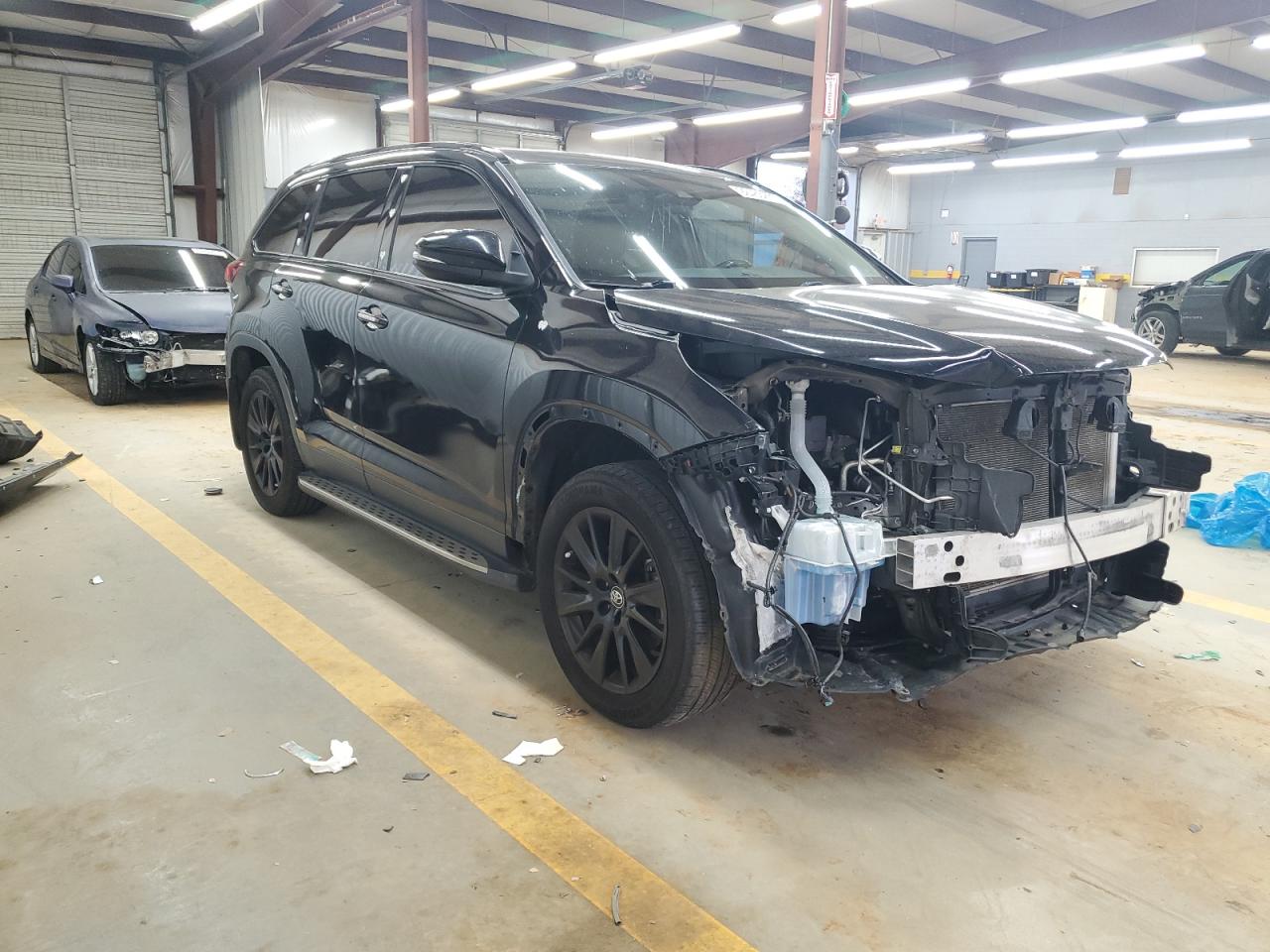 TOYOTA HIGHLANDER SE