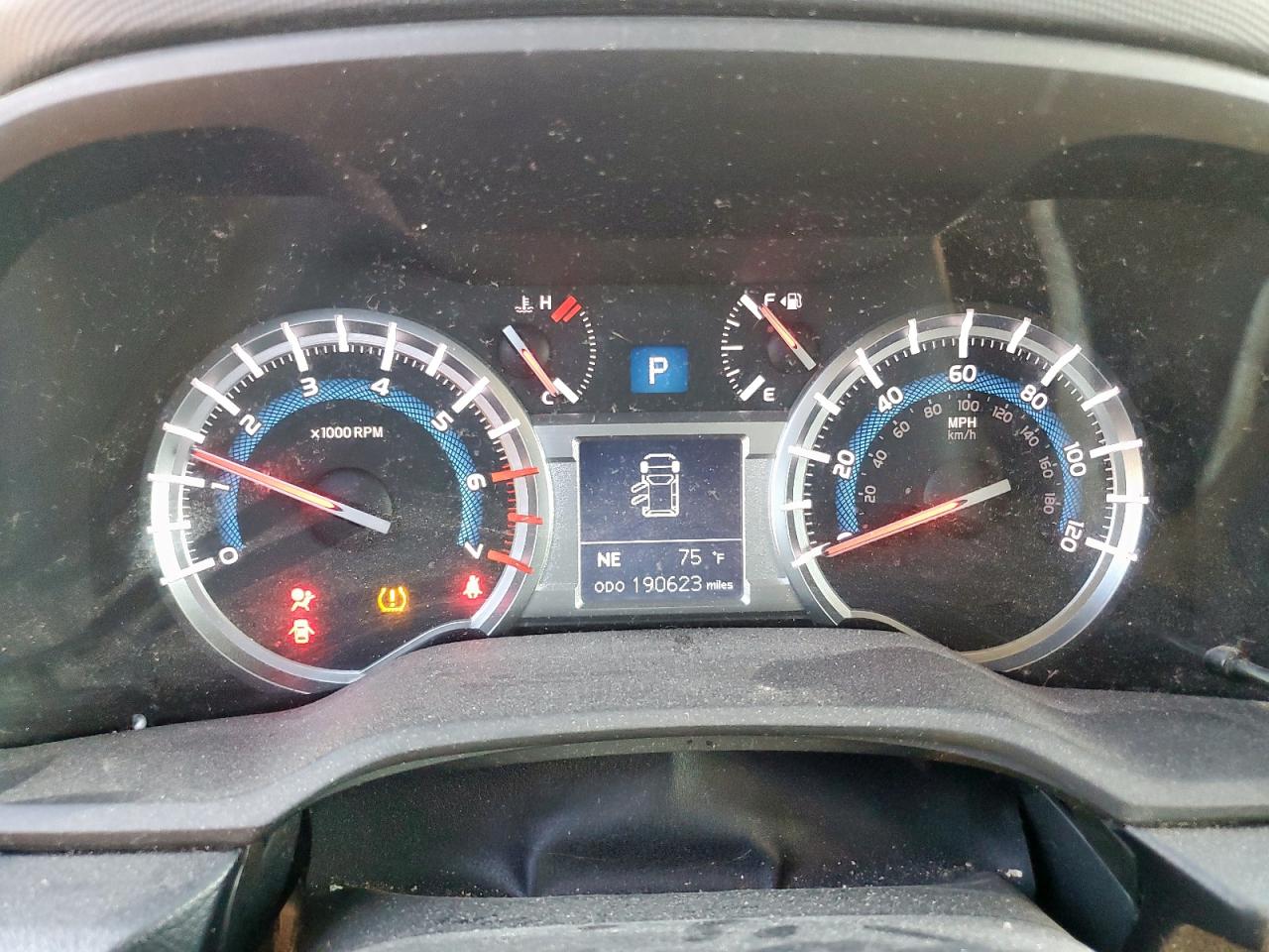 TOYOTA 4RUNNER SR5/SR5 PREMIUM