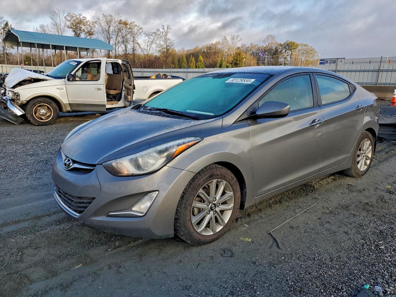 HYUNDAI ELANTRA SE
