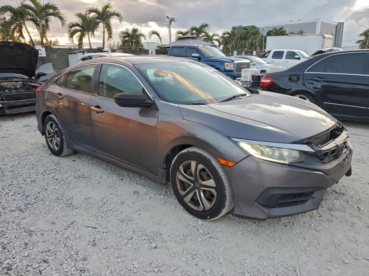 Lot #3296896831 2017 HONDA CIVIC LX