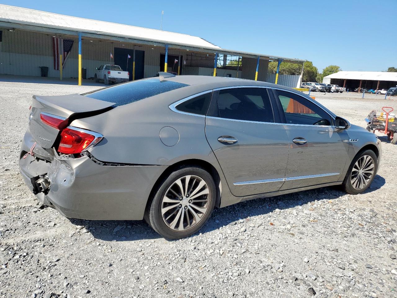 BUICK LACROSSE ESSENCE