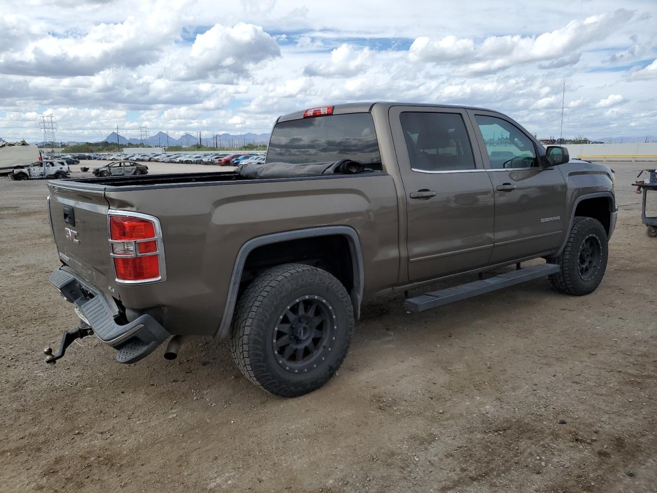 GMC SIERRA C1500 SLE