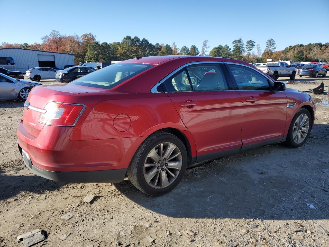 Lot #3301834334 2012 FORD TAURUS LIMITED