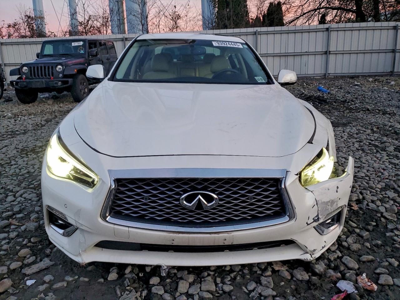 INFINITI Q50 PURE