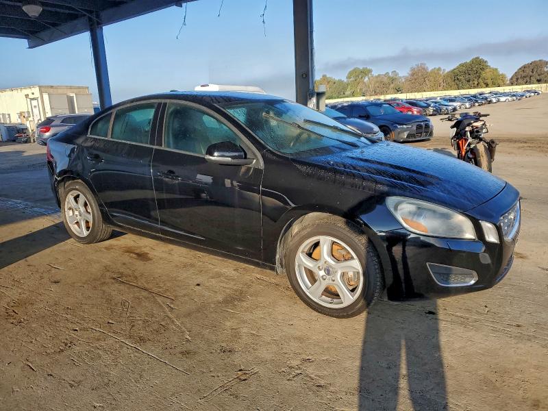 2013 VOLVO S60 T5 #3310461156