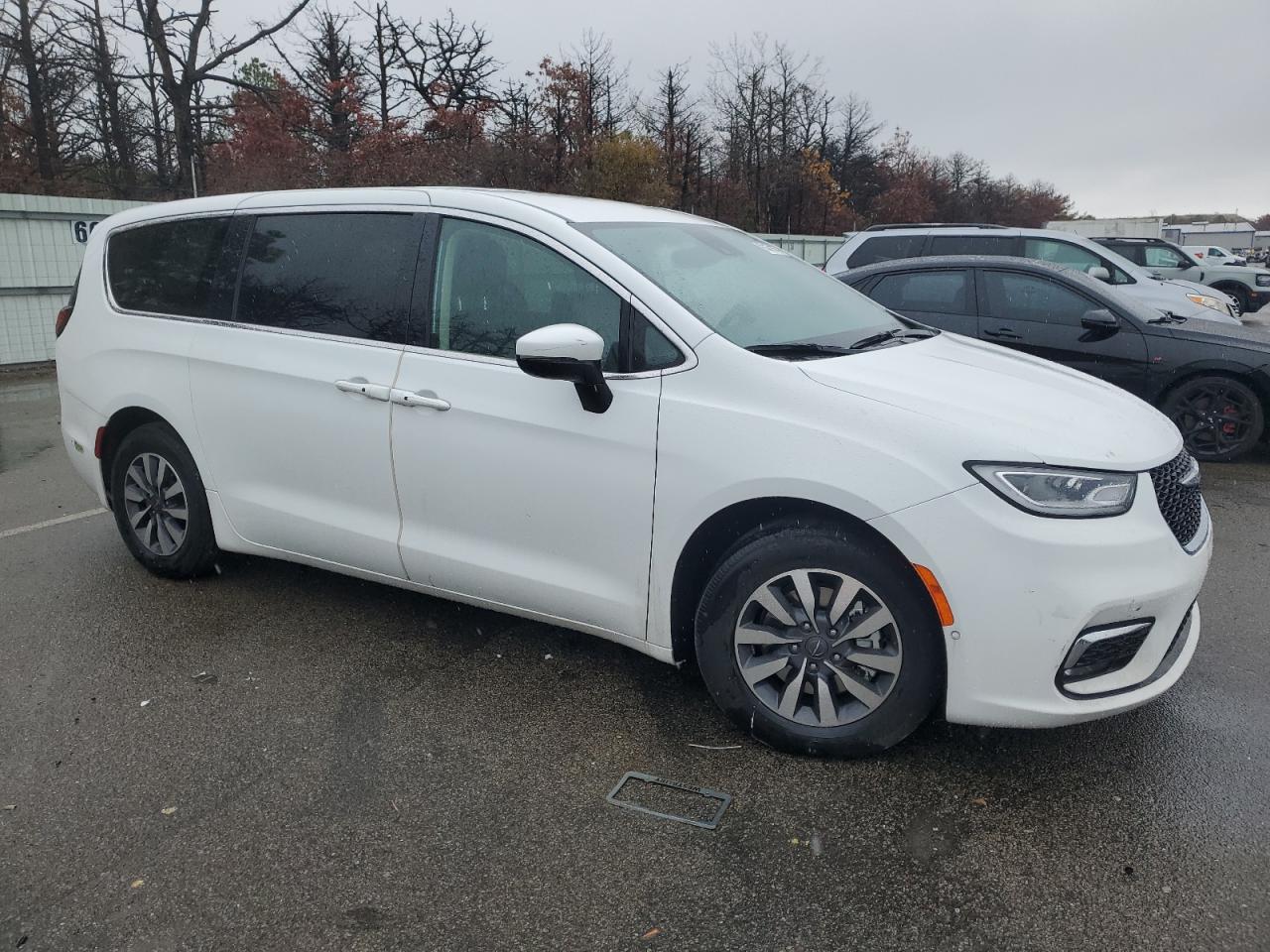 Lot #3302948641 2023 CHRYSLER PACIFICA H