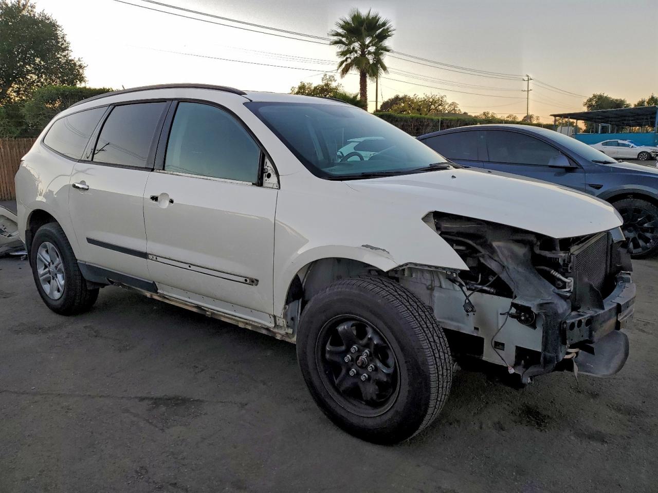 CHEVROLET TRAVERSE LS