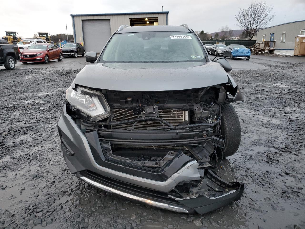 Lot #3308459287 2017 NISSAN ROGUE S