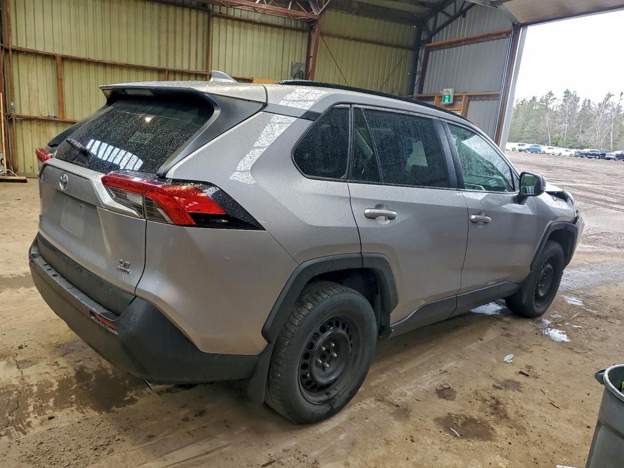 TOYOTA RAV4 LE