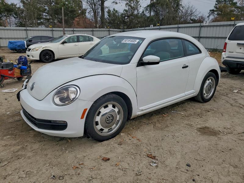 2015 VOLKSWAGEN BEETLE 1.8 #3301834408