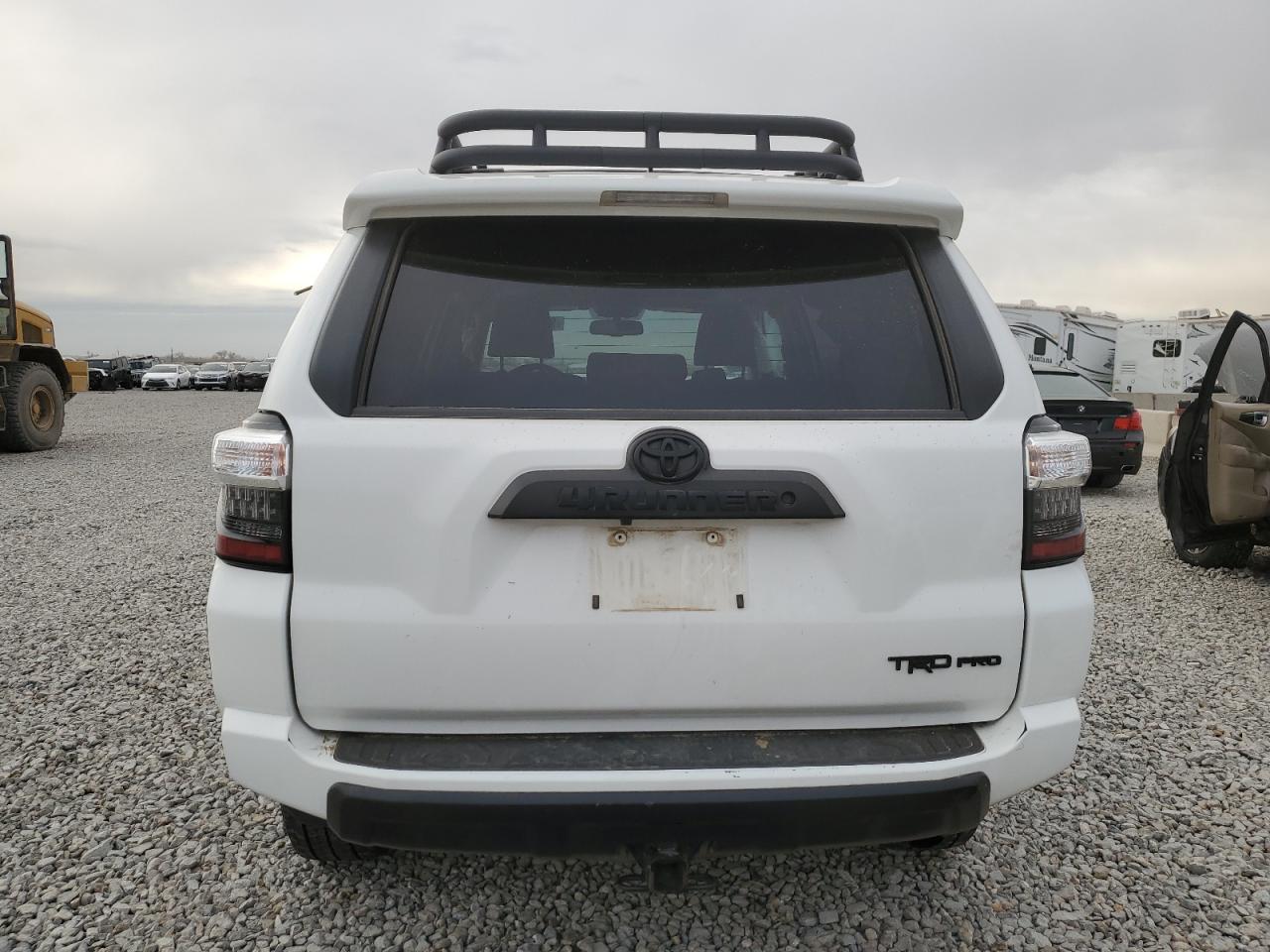 TOYOTA 4RUNNER SR5/SR5 PREMIUM