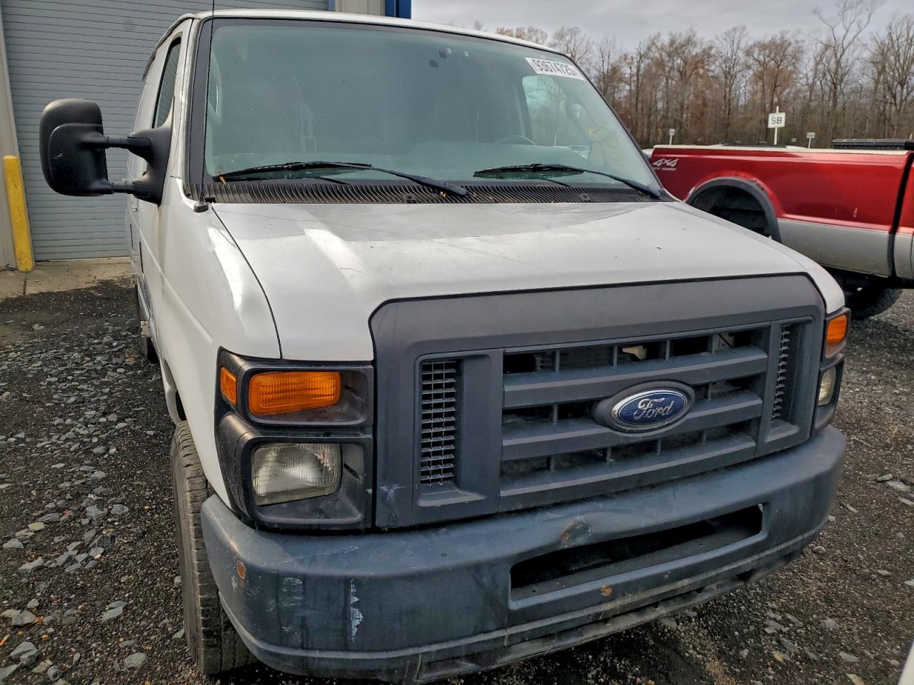 FORD ECONOLINE E250 VAN