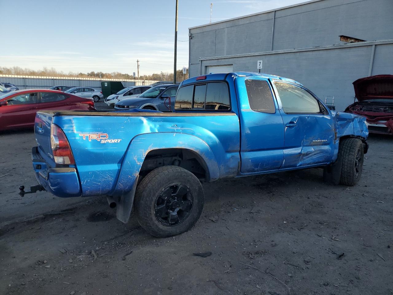 TOYOTA TACOMA ACCESS CAB