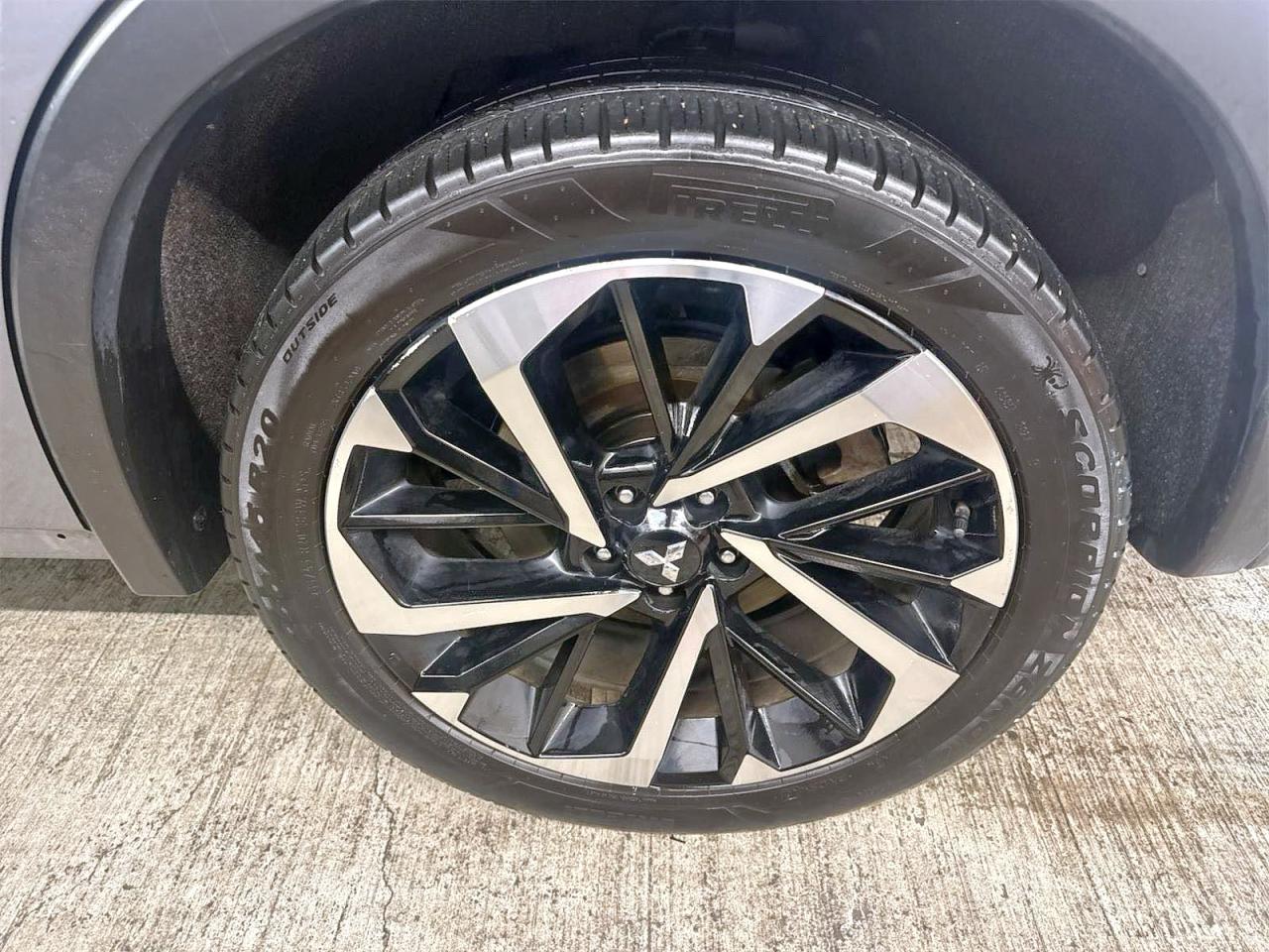 MITSUBISHI OUTLANDER SEL