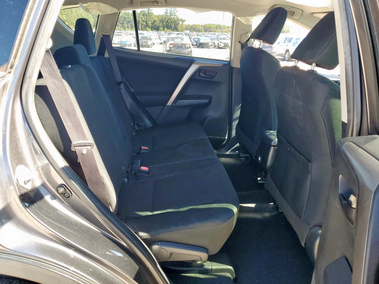 Lot #3313396932 2018 TOYOTA RAV4 LE