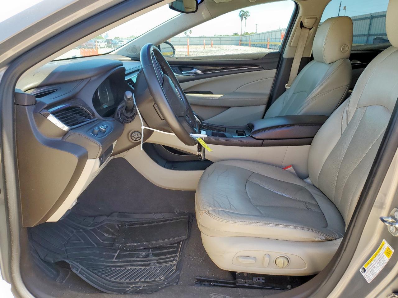 BUICK LACROSSE ESSENCE