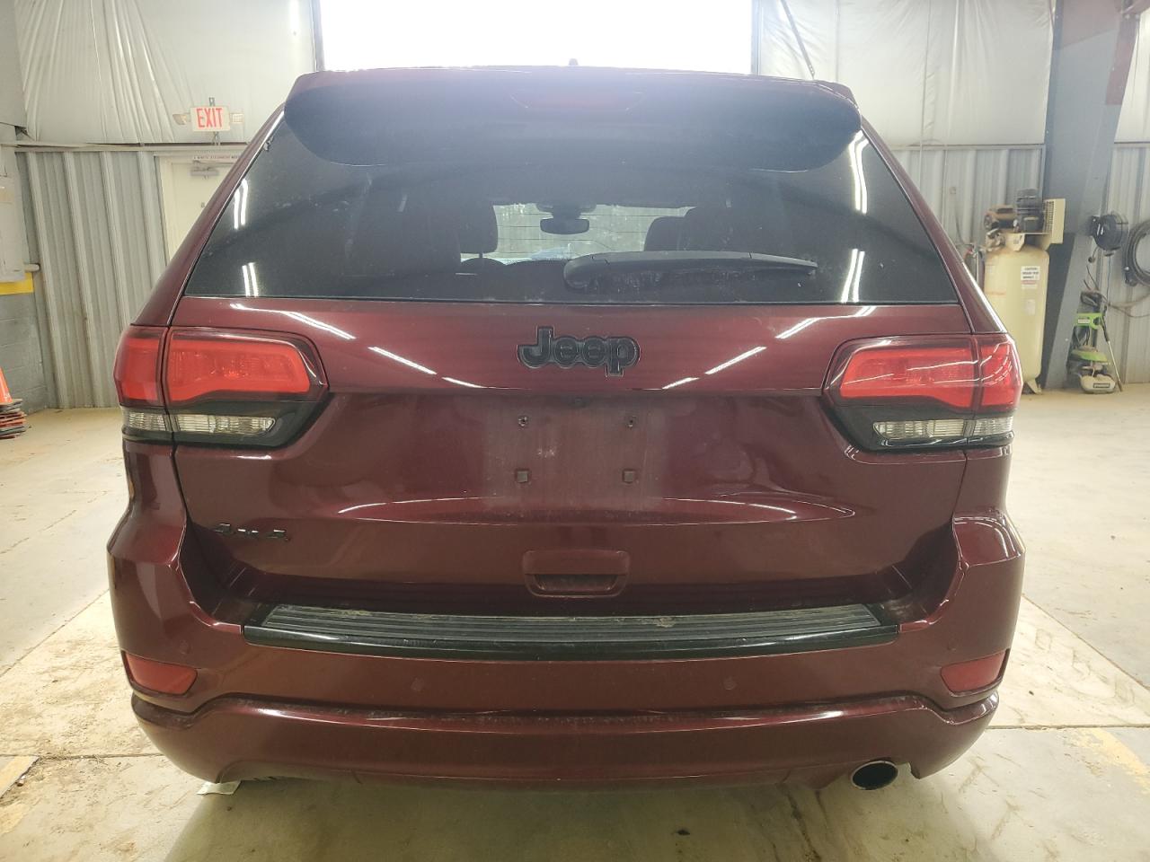 JEEP GRAND CHEROKEE LAREDO