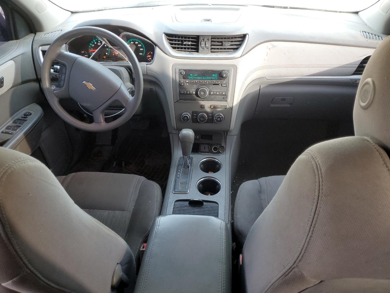 CHEVROLET TRAVERSE LS