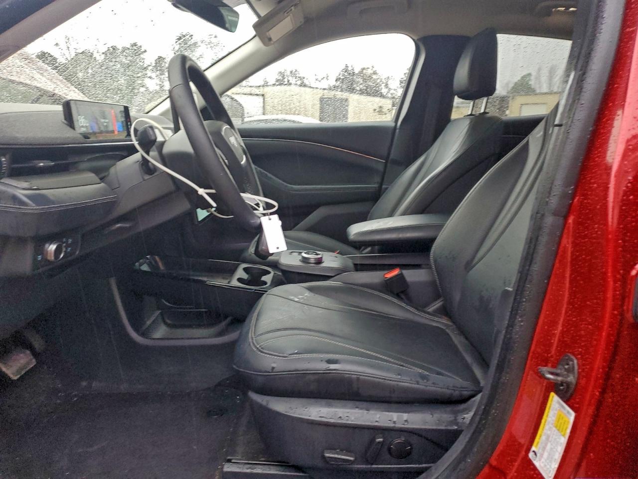 FORD MUSTANG PREMIUM