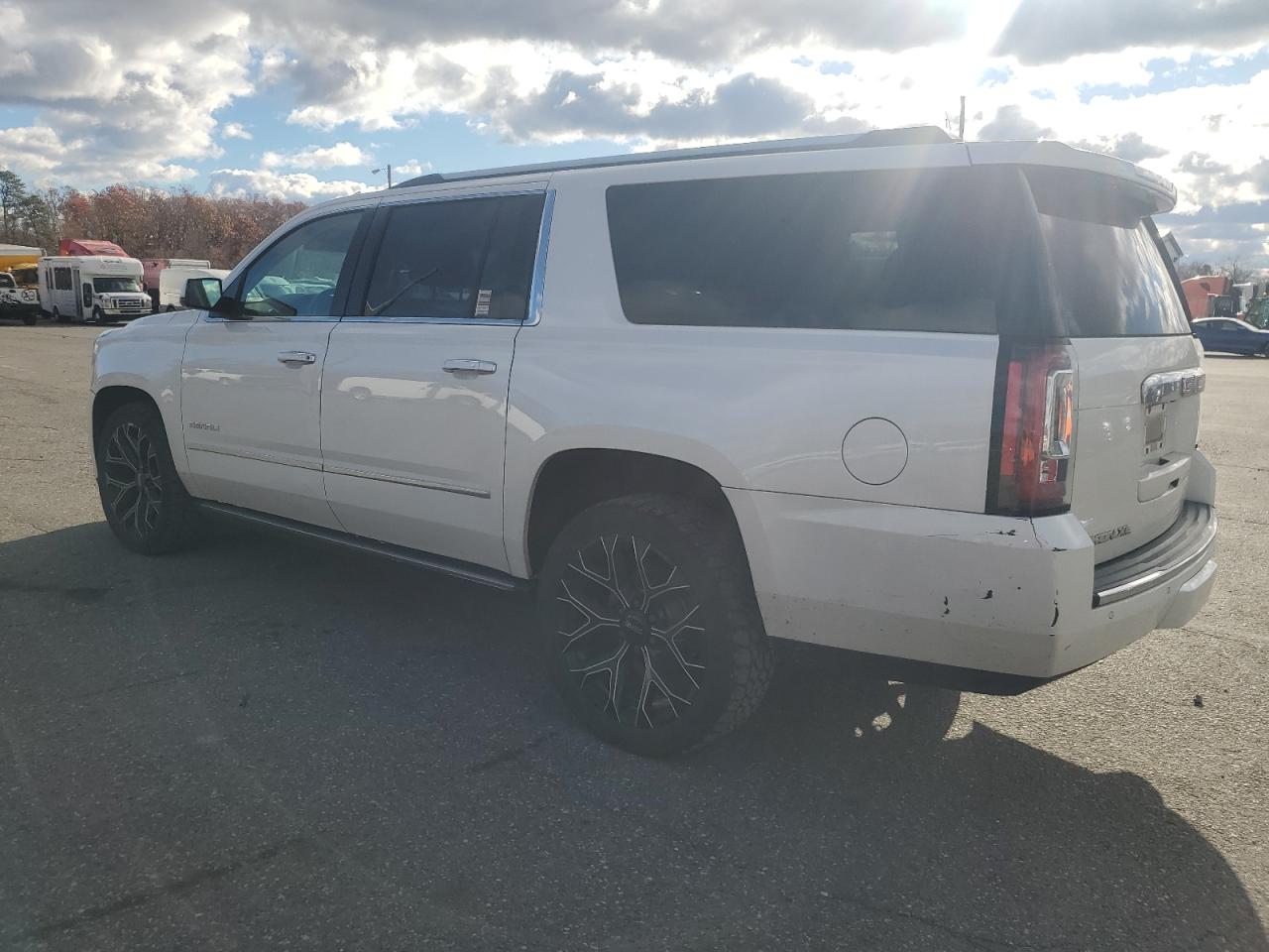 GMC YUKON DENALI
