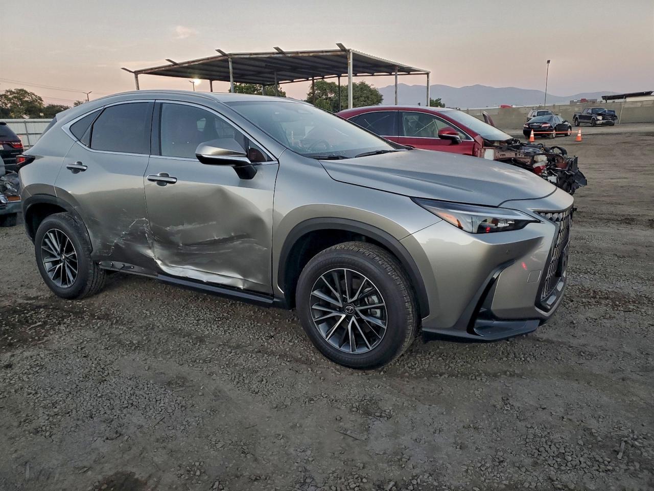 LEXUS NX 350H BASE