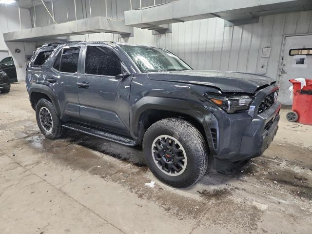 2025 TOYOTA 4RUNNER SR #3304012707
