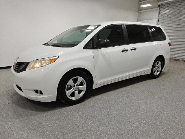 Global Auto Auctions: 2015 TOYOTA SIENNA
