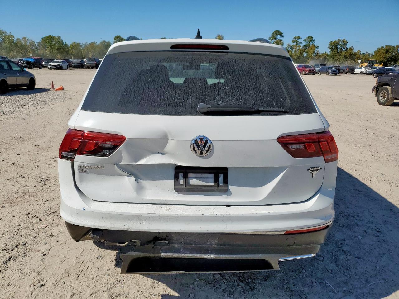 VOLKSWAGEN TIGUAN SE