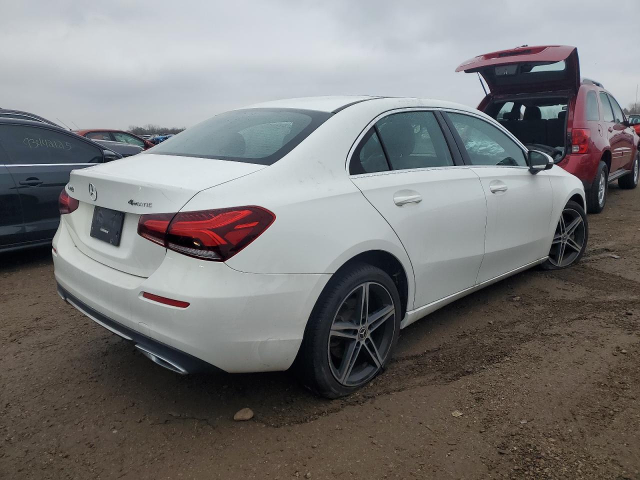 MERCEDES-BENZ A-CLASS 220 4MATIC