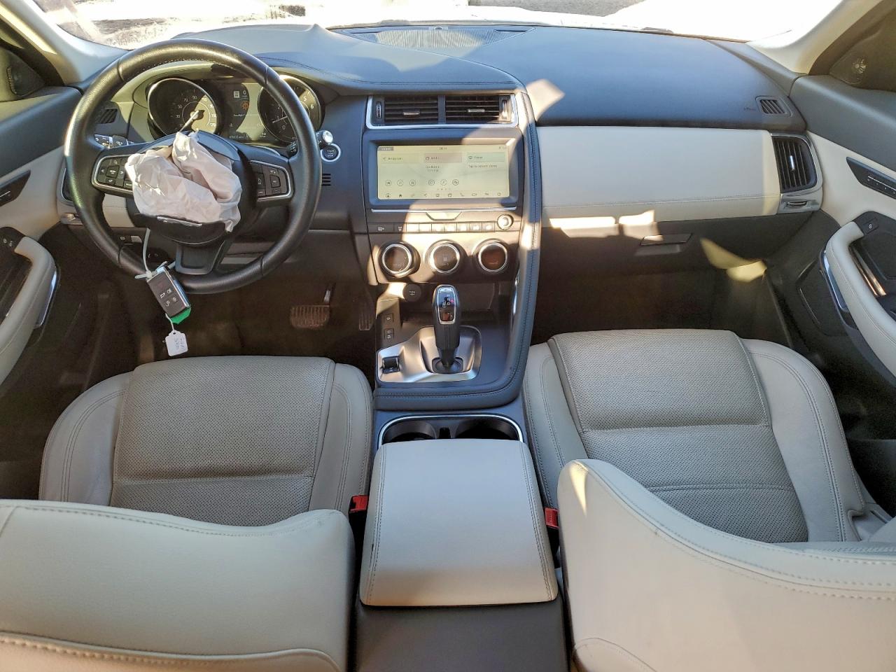 JAGUAR E-TYPE E-PACE