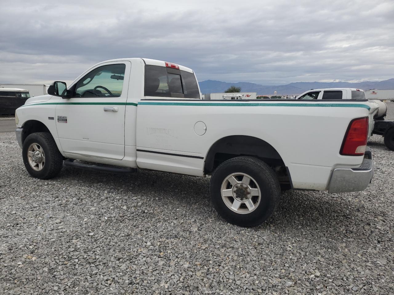 DODGE RAM 2500 SLT