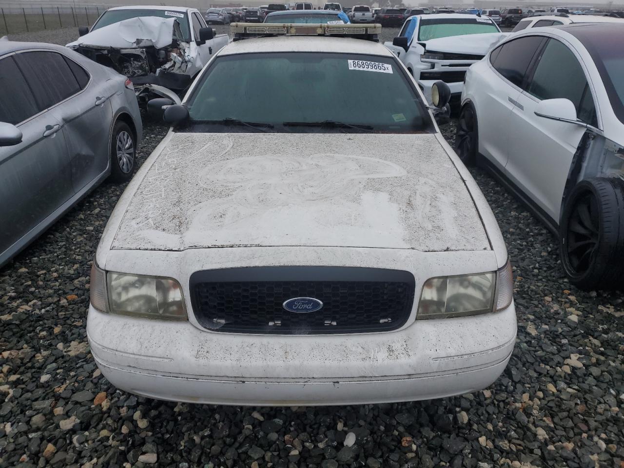 FORD CROWN VICTORIA POLICE INTERCEPTOR