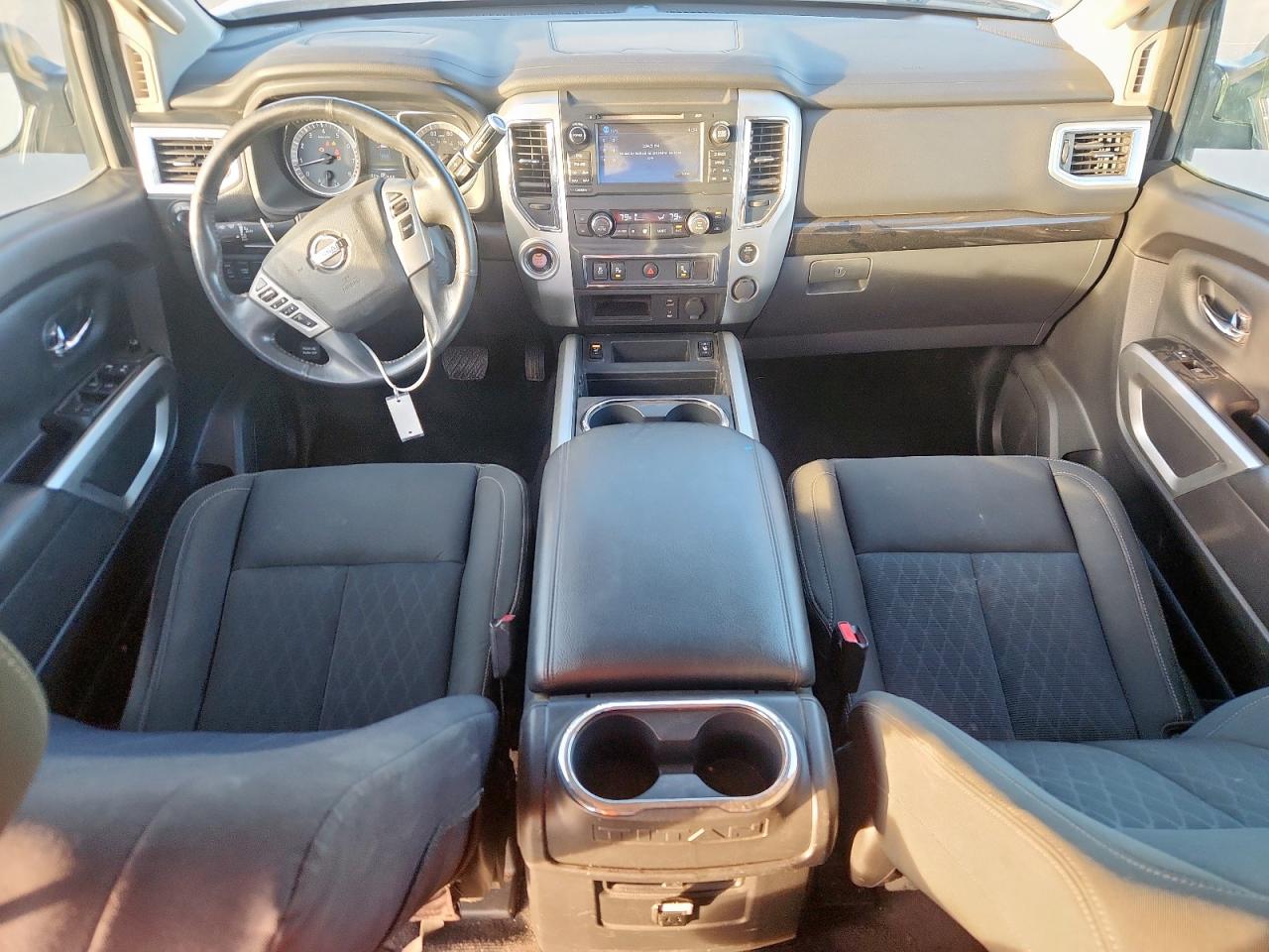 Lot #3309180616 2017 NISSAN TITAN SV