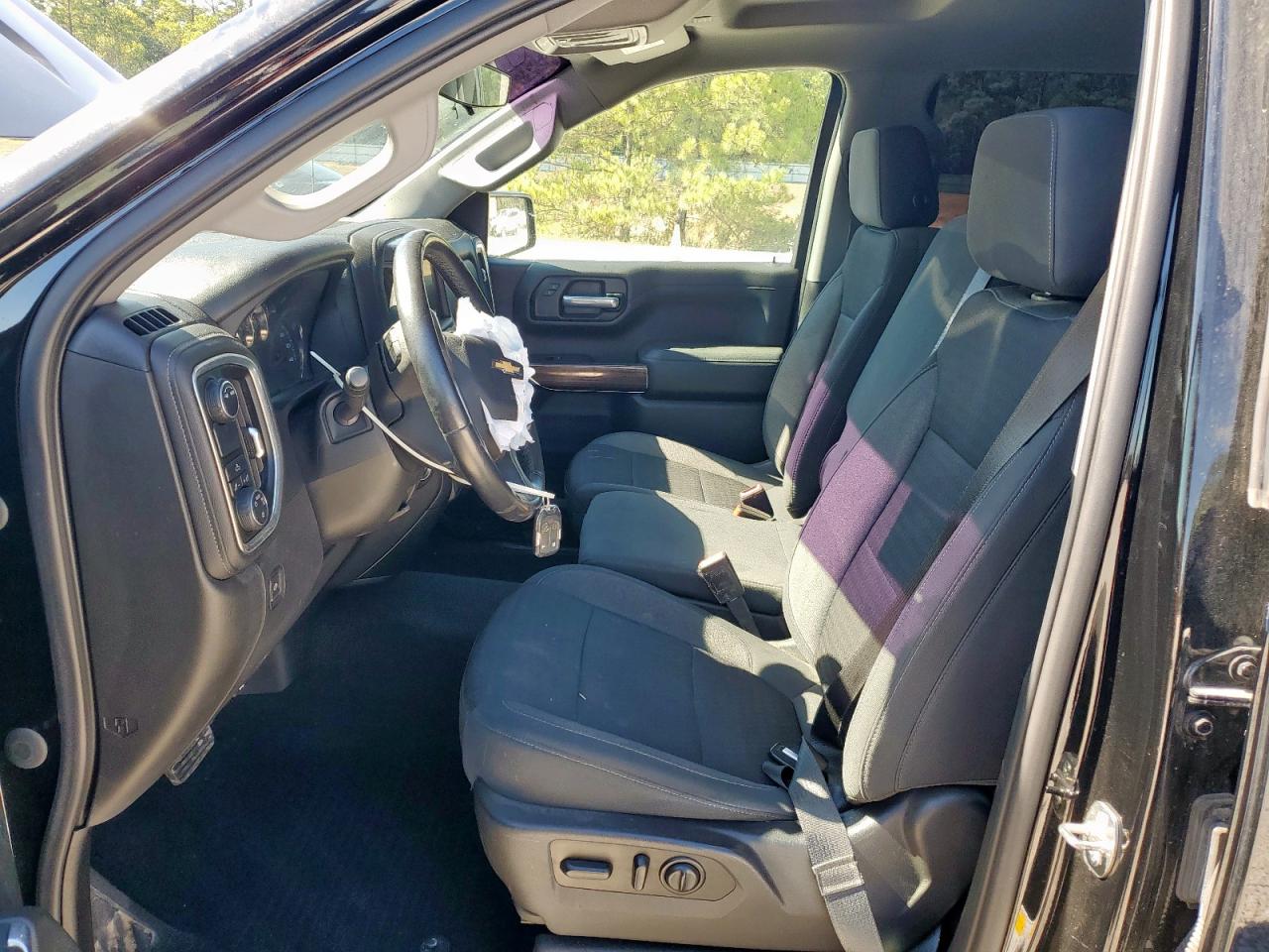 CHEVROLET SILVERADO C1500 LT