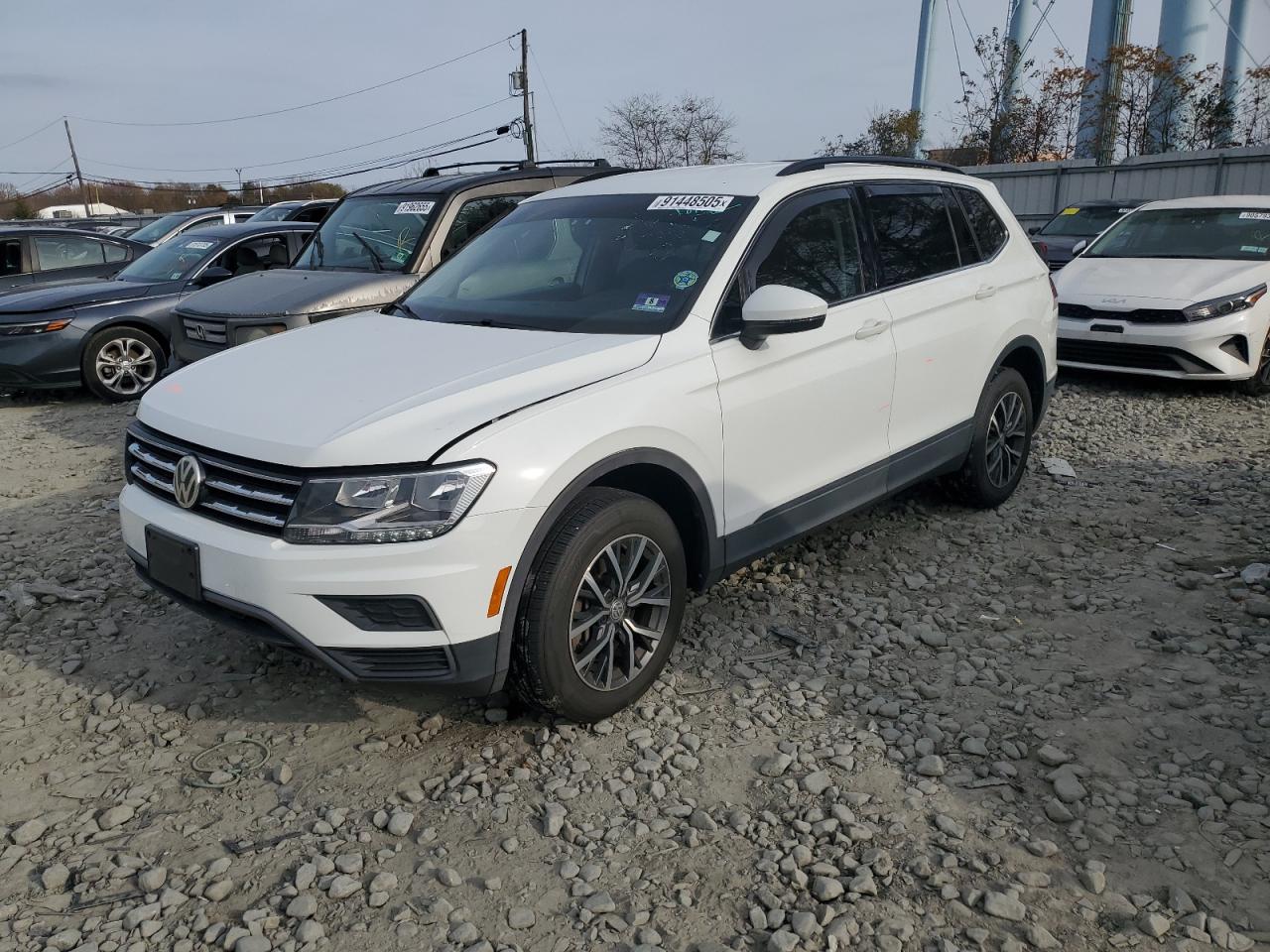 Lot #3309421996 2019 VOLKSWAGEN TIGUAN SE