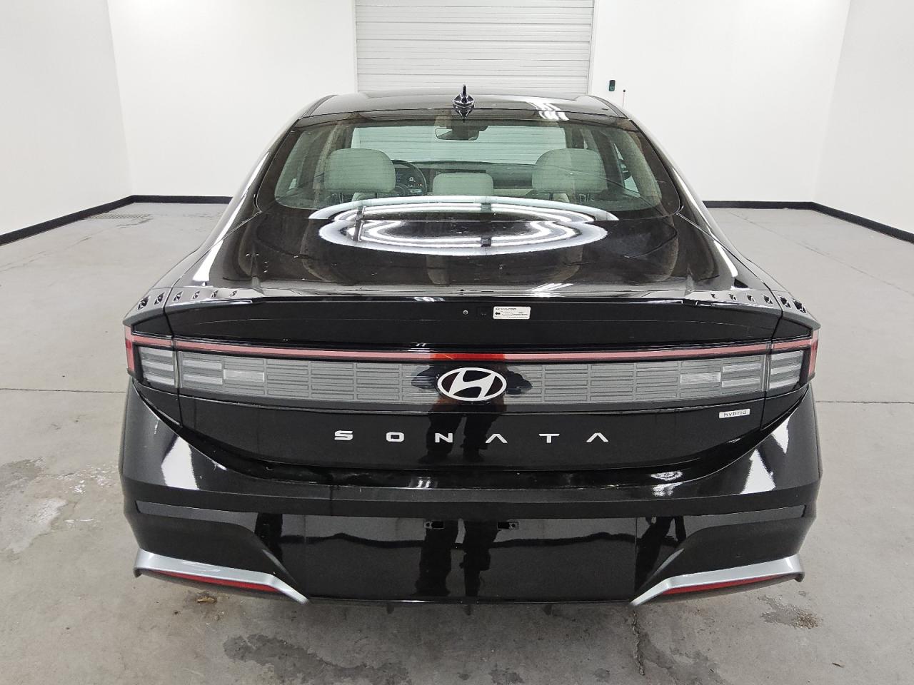 HYUNDAI SONATA HYBRID