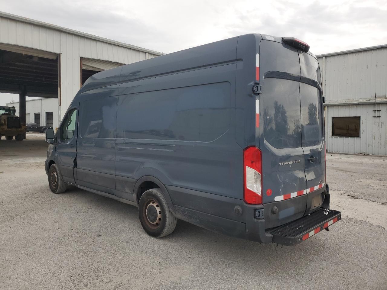 FORD TRANSIT T-250